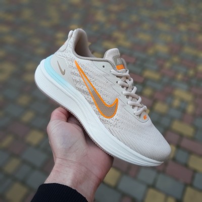 Nike ZOOM Winflo бежевые с оранжевым, Размер 38