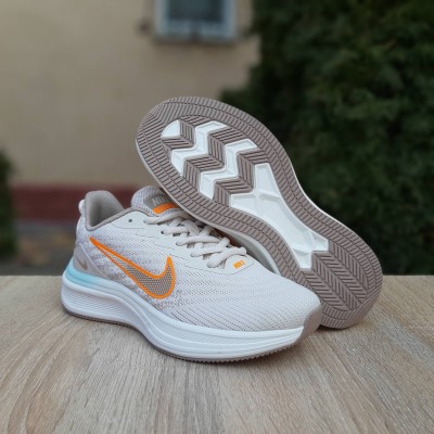 Nike ZOOM Winflo бежевые с оранжевым, Размер 38