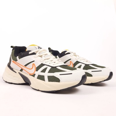 Nike V2K Run білі з зеленим, Розмір 43