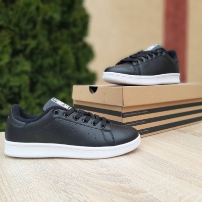 Adidas Stan Smith Чорні на білій, Розмір 38