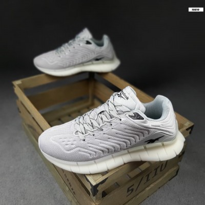 Reebok Zig Kinetica серые, Размер 43
