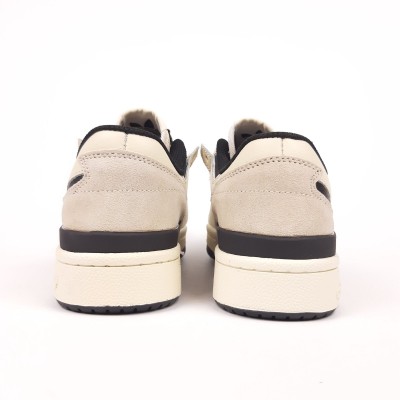 Adidas Forum молочные с черным, Размер 36