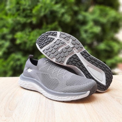 New Balance тапкие мокасины слипоны серые, Размер 42