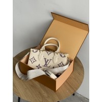 Сумка Louis Vuitton Monogram Reverse OnTheGo молочний Луї Віттон