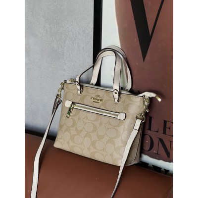 Сумка жіноча Coach Mini Gallery Crossbody молочний Коуч через плече Сумка жіноча Coach Mini Gallery Crossbody молочний Коуч через плече