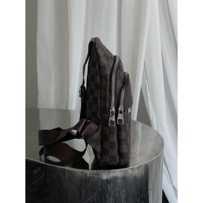 Мужская сумка слинг мессенджер Louis Vuitton через плечо коричневый в клетку Луи Виттон