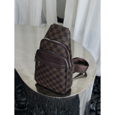 Мужская сумка слинг мессенджер Louis Vuitton через плечо коричневый в клетку Луи Виттон
