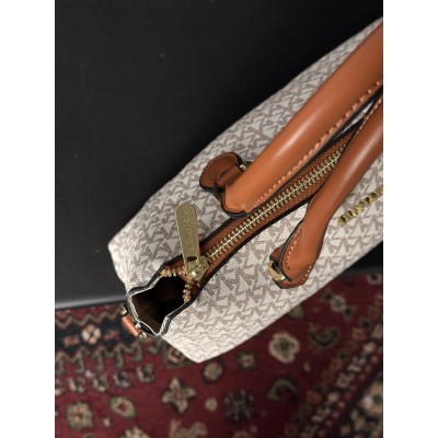 Жіноча сумка Michael Kors Crossbody через молочне плече Майкл Корс