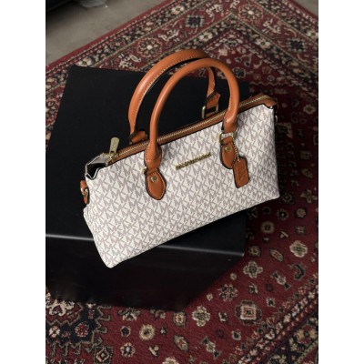 Жіноча сумка Michael Kors Crossbody через молочне плече Майкл Корс