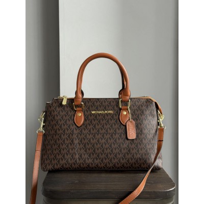 Жіноча сумка Michael Kors Crossbody через коричневий плече Майкл Корс Жіноча сумка Michael Kors Crossbody через коричневий плече Майкл Корс