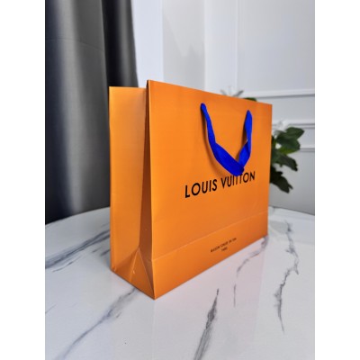 Фирменная упаковка средний пакет Louis Vuitton упаковка на подарок. Подарочная брендовая упаковка Луи Виттон