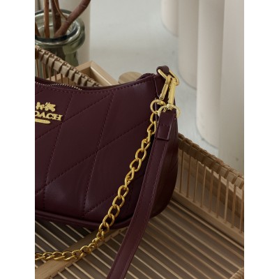Сумка жіноча Coach Teri Shoulder Bag With Quilting бордовий через плече Коуч Тері