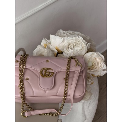 Жіноча сумка клатч Gucci GG Marmont Small shoulder bag через рожевий плече Гуччі