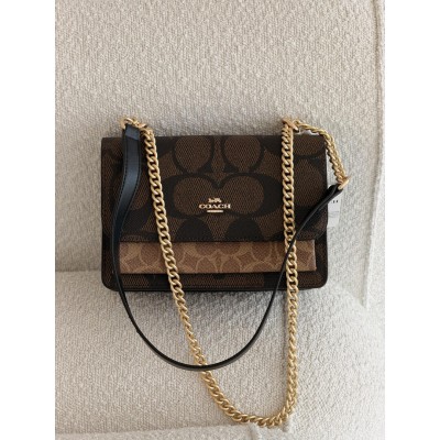 Сумка жіноча Coach Mini Klare Crossbody in Signature Canvas через плече коричнево-бежевий Коуч