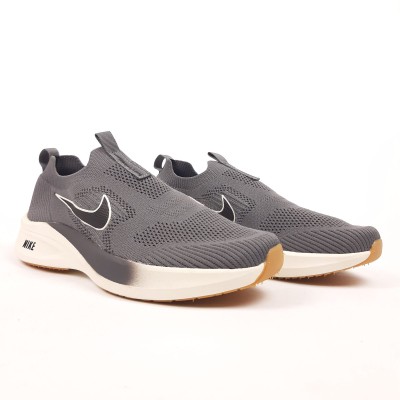 Nike FREE Run тапкие мокасины слипоны темно серые, Размер 38