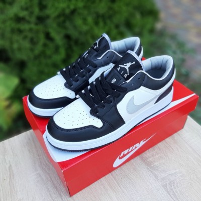 Nike Air Jordan 1 low білі з чорним, Розмір 44