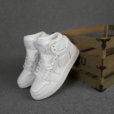 Nike Air Jordan 1  білі, Розмір 38