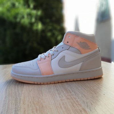Nike Air Jordan 1 сірі з пудрою, Розмір 36 Nike Air Jordan 1 сірі з пудрою, Розмір 36