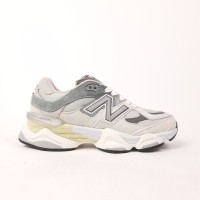 New Balance 9060 сірі червоний язик, Розмір 40