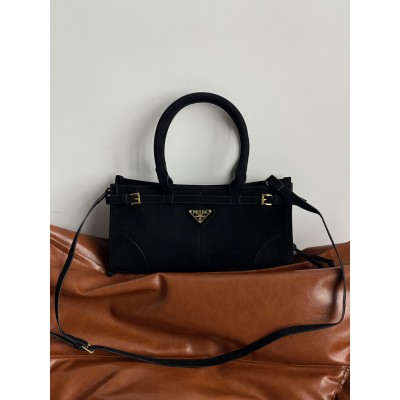 Жіноча сумка Prada Medium Suede Tote Bag через плече чорний Прада Жіноча сумка Prada Medium Suede Tote Bag через плече чорний Прада
