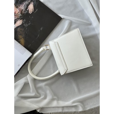 Сумка жіноча Jacquemus Le Chiquito Moyen Boucle Premium білий Жакмюс