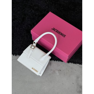 Сумка жіноча Jacquemus Le Chiquito Moyen Boucle Premium білий Жакмюс Сумка жіноча Jacquemus Le Chiquito Moyen Boucle Premium білий Жакмюс