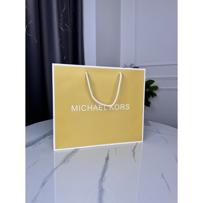 Фірмова упаковка, середній пакет Michael Kors, упаковка на подарунок. Подарункова брендова упаковка Майкл Корс Фірмова упаковка, середній пакет Michael Kors, упаковка на подарунок. Подарункова брендова упаковка Майкл Корс