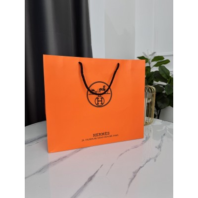 Фирменная упаковка средний пакет Hermes упаковка на подарок. Подарочная брендовая упаковка Гермес Фирменная упаковка средний пакет Hermes упаковка на подарок. Подарочная брендовая упаковка Гермес