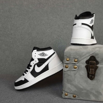 Nike Air Jordan 1 белые с черным, Размер 42