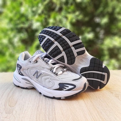 New Balance 725 сірі з чорним на білій, Розмір 38