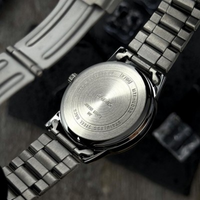 Casio MTP-V002D-7B3