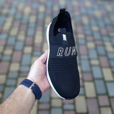 Nike Lightdtreet RUN чорні на білій, Розмір 41