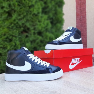 Nike Blazer Mid чорні на білій, Розмір 46