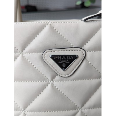 Сумка жіноча Prada молочний шопер сумочка Прада нейлонова