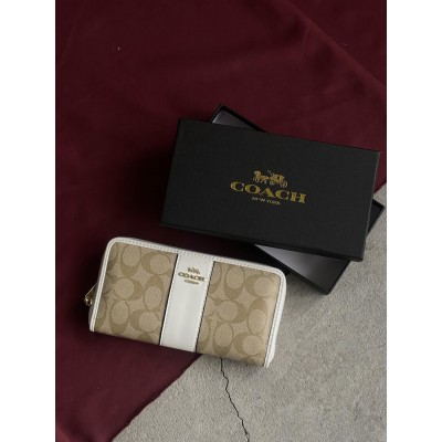 Жіночий гаманець Coach молочний із смужкою на багато відділень великий Коуч Жіночий гаманець Coach молочний із смужкою на багато відділень великий Коуч