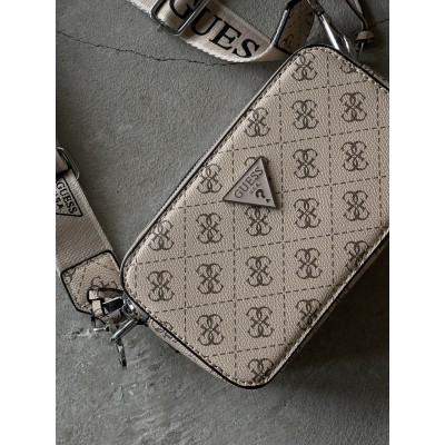 Сумка жіноча Guess 4G молочний Гесс крос-боді через плече