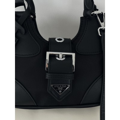 Сумка жіноча Prada Moon Re-Nylon mini bag через плече чорний нейлон Прада