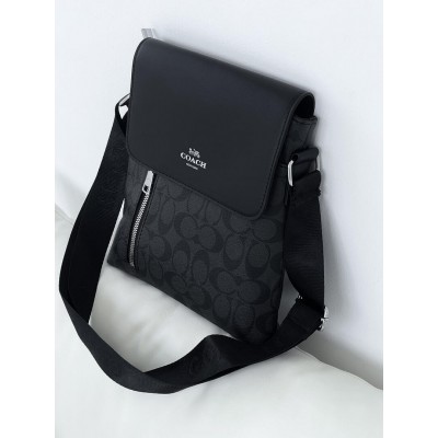 Чоловічі сумки месенджер Coach через плече чорний Коуч