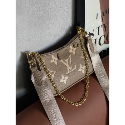Жіноча сумка Louis Vuitton Bolsa Easy Pouch On Strap бежевий клатч + лого через плече Жіноча сумка Louis Vuitton Bolsa Easy Pouch On Strap бежевий клатч + лого через плече