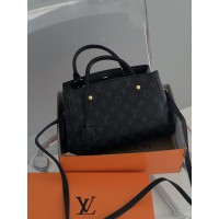 Сумка Louis Vuitton Montaigne Handbag in Monogram чорний крос боді Луї Віттон