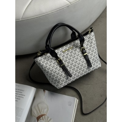 Сумка женская Michael Kors Moore small tote bag белый Майкл Корс кросс боди Сумка женская Michael Kors Moore small tote bag белый Майкл Корс кросс боди