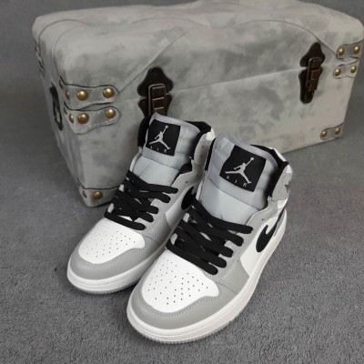 Nike Air Jordan 1 белые с серым, Размер 42
