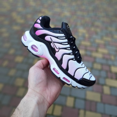 Nike Air Max Plus TN белые с черным и розовым, Размер 40