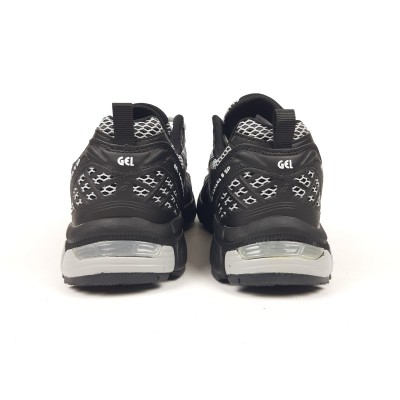 Asics GEL Kahana 8 чорні з білим, Розмір 42