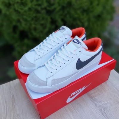 Nike blazer low белый с черным с оранжевым, Размер 44