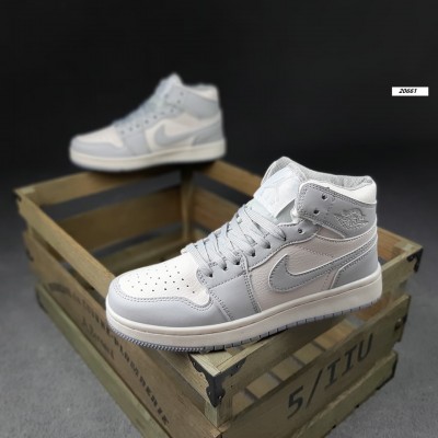 Nike Air Jordan 1 MID молочні з блакитним, Розмір 37