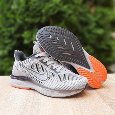 Nike Zoom Winflo світло сірі з помаранчевим, Розмір 42