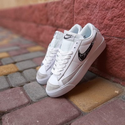 Nike blazer low белые с черным, Размер 42