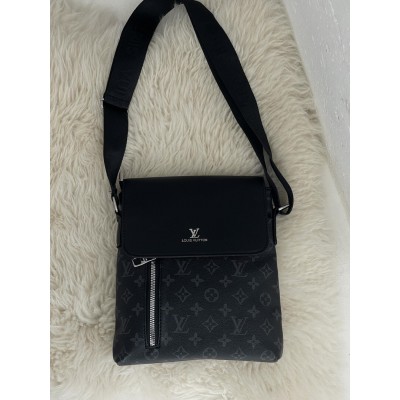 Чоловіча сумка месенджер Louis Vuitton через плече чорний класичний Луї Віттон