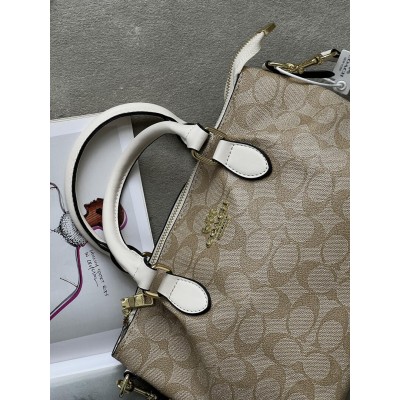 Жіноча сумка Coach Georgia Satchel Bag біло-бежевий Коуч через плече